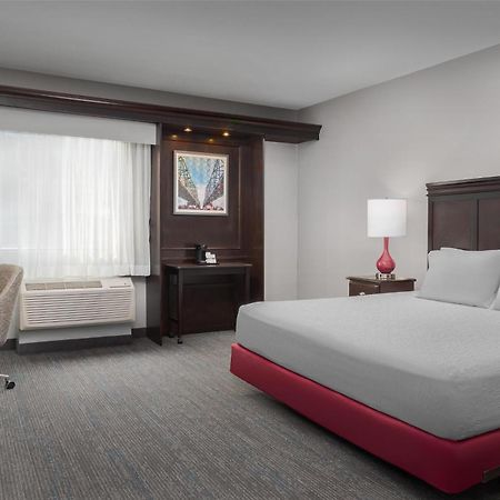 Hampton Inn & Suites Omaha-Downtown Bagian luar foto