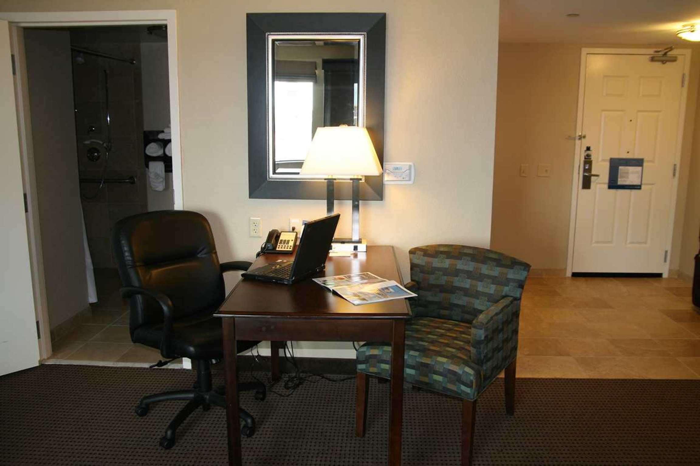 Hampton Inn & Suites Omaha-Downtown Ruang foto
