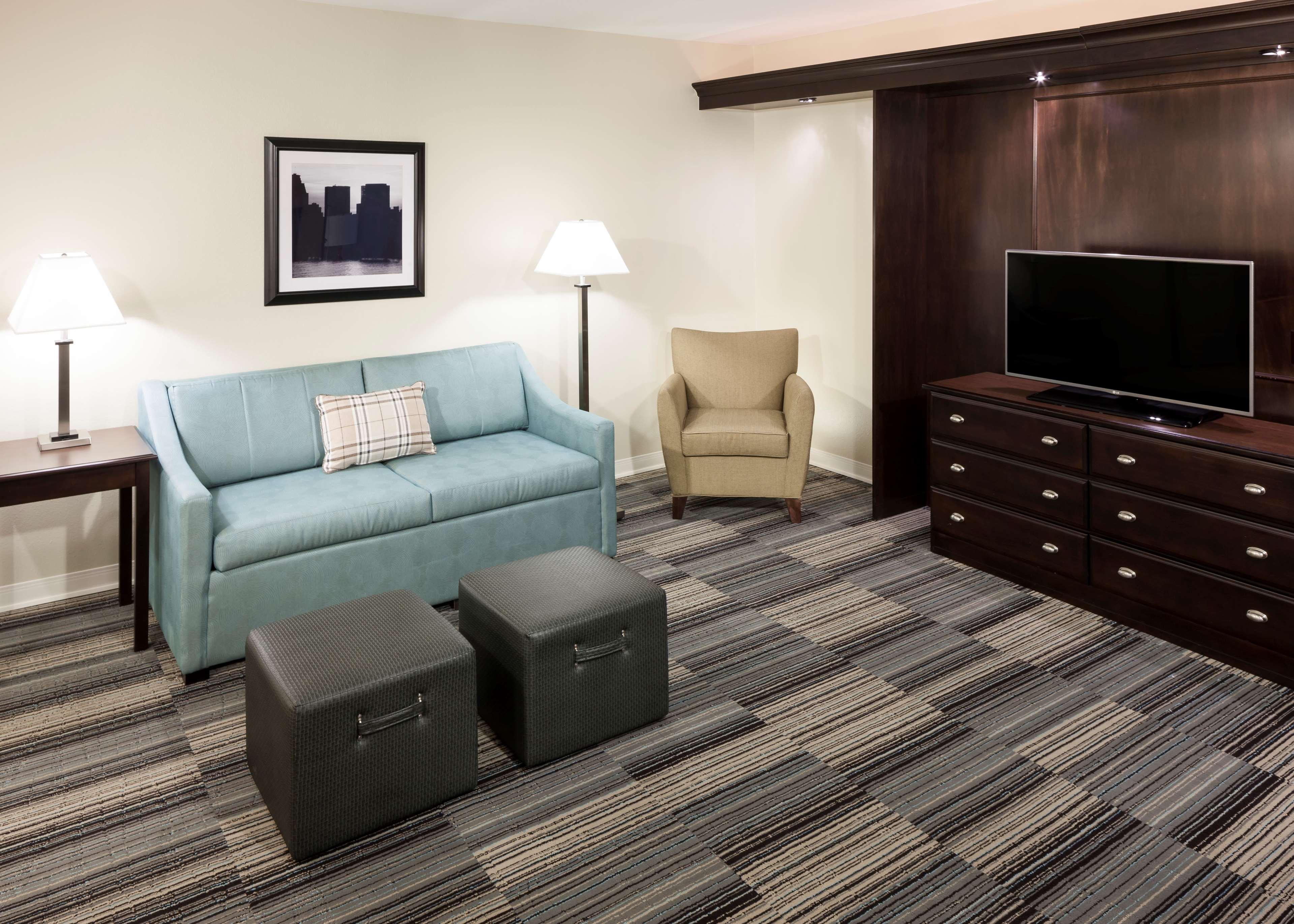Hampton Inn & Suites Omaha-Downtown Bagian luar foto