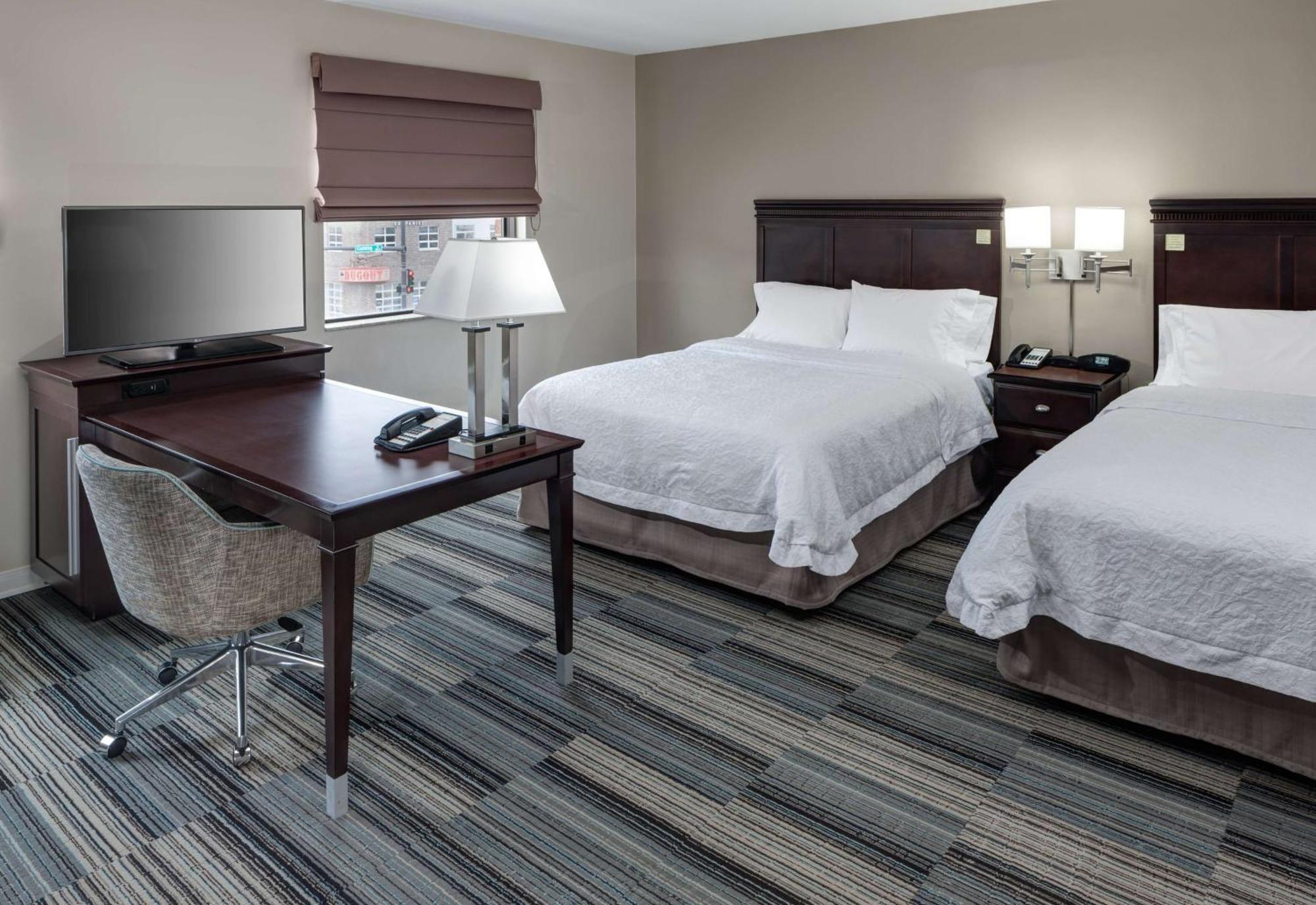 Hampton Inn & Suites Omaha-Downtown Bagian luar foto