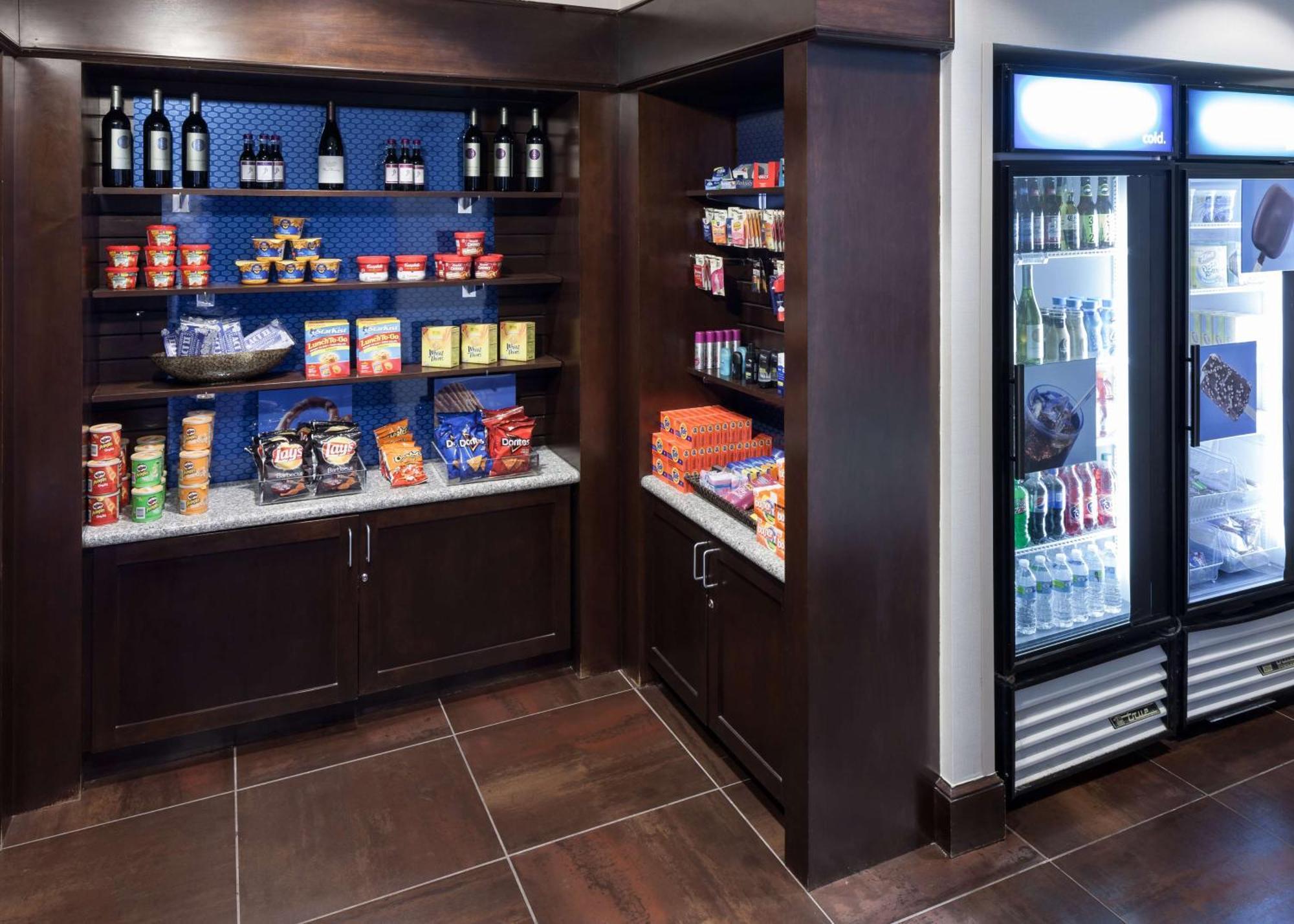 Hampton Inn & Suites Omaha-Downtown Bagian luar foto