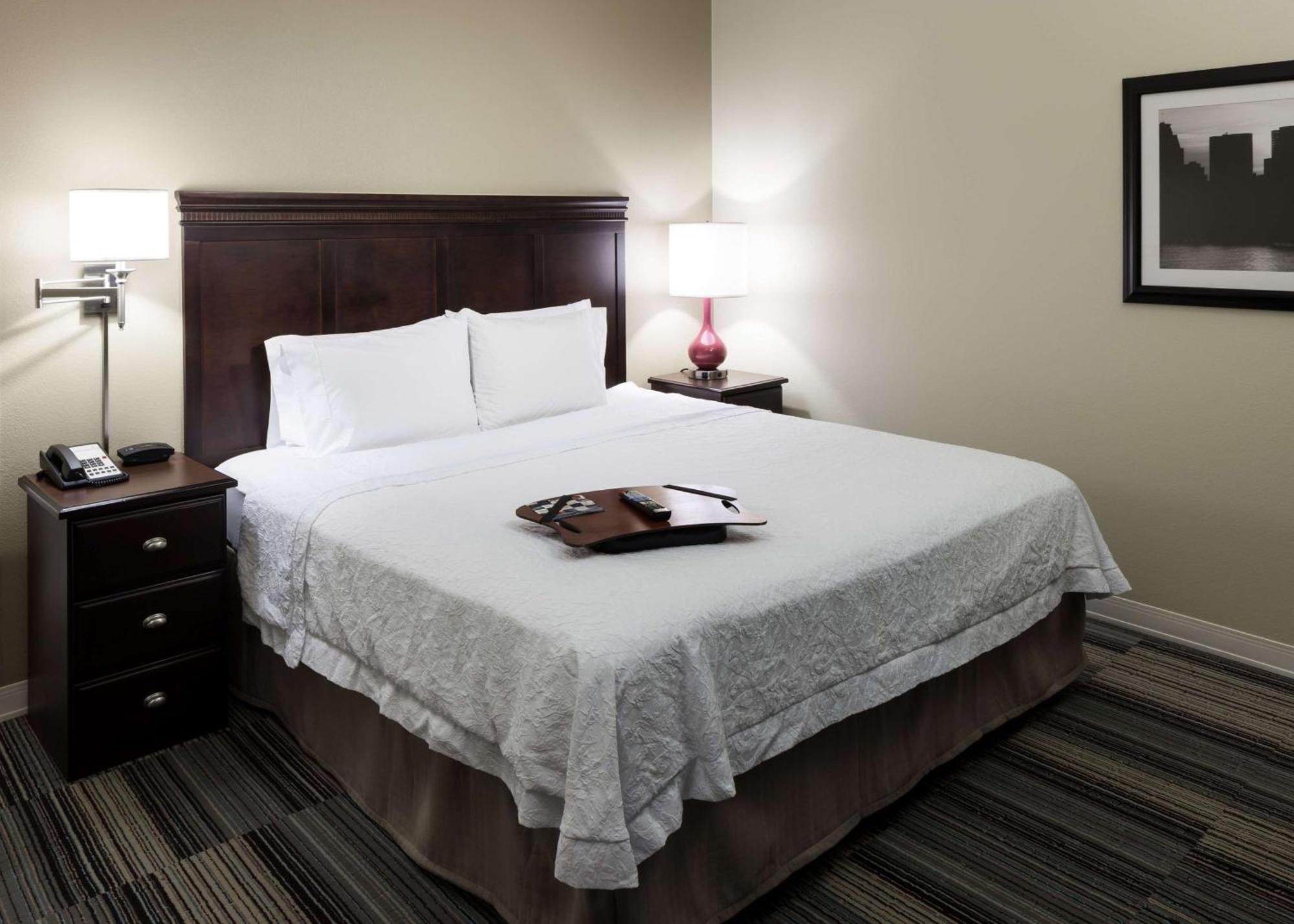 Hampton Inn & Suites Omaha-Downtown Bagian luar foto