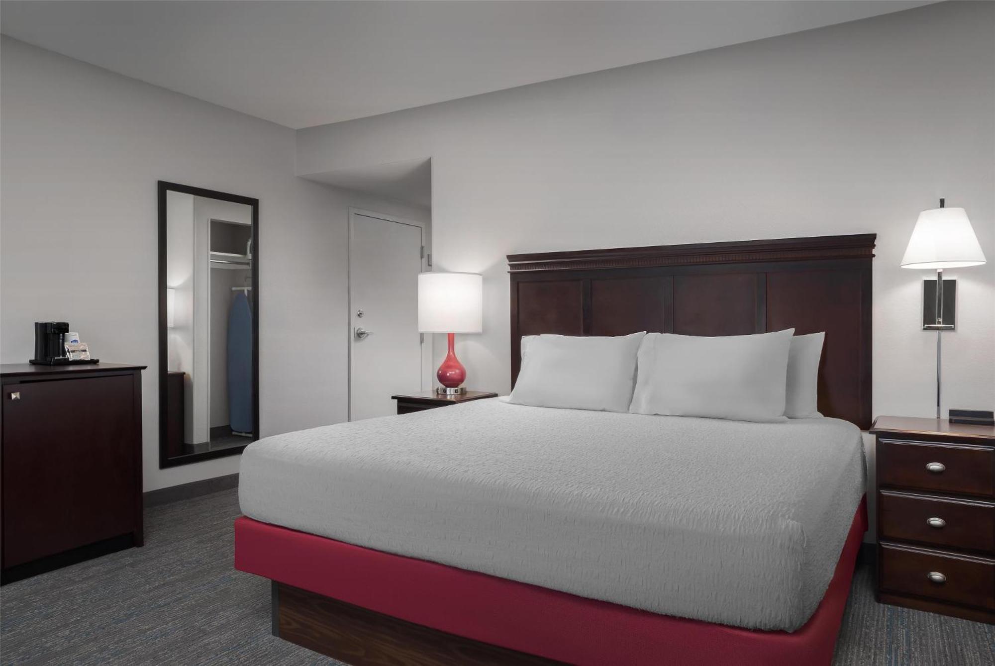 Hampton Inn & Suites Omaha-Downtown Bagian luar foto