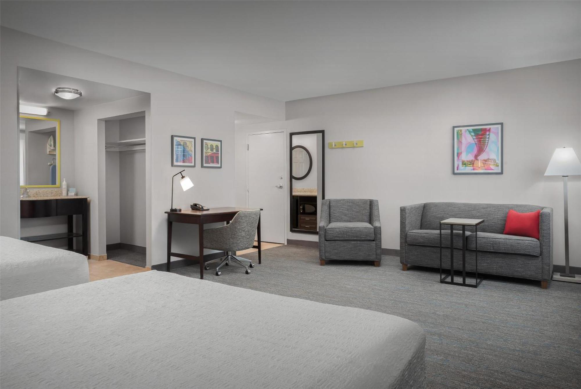 Hampton Inn & Suites Omaha-Downtown Bagian luar foto