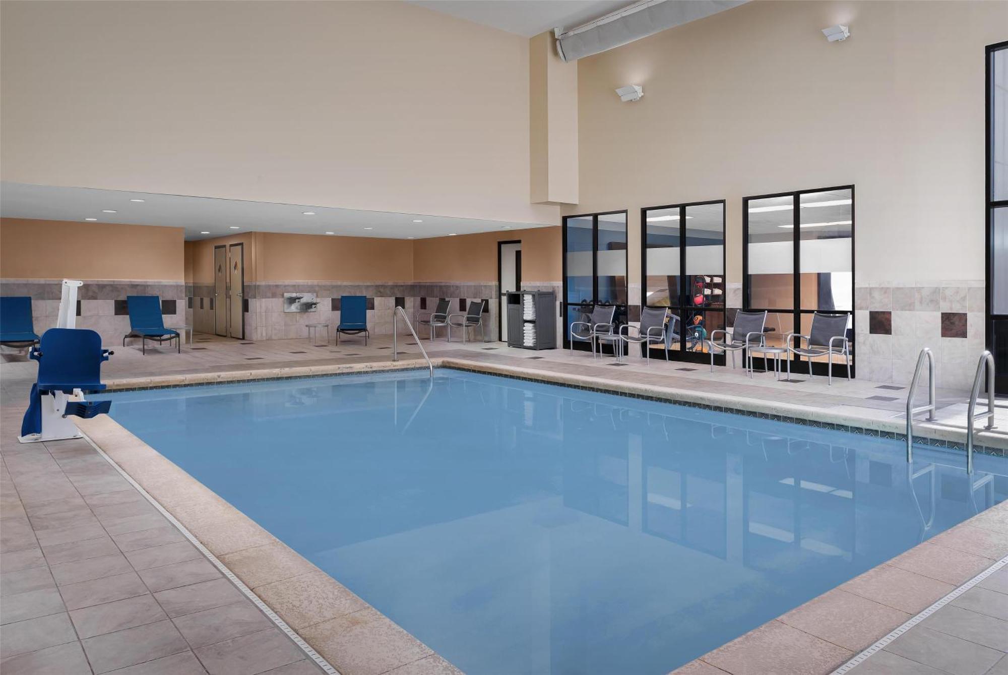 Hampton Inn & Suites Omaha-Downtown Bagian luar foto