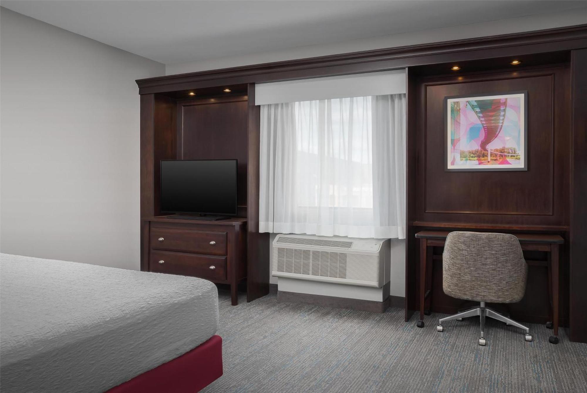 Hampton Inn & Suites Omaha-Downtown Bagian luar foto