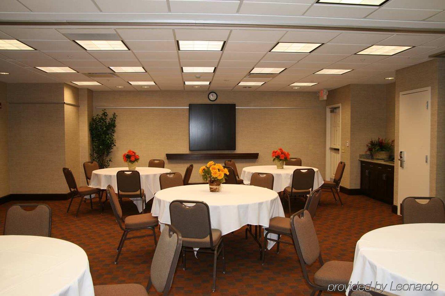 Hampton Inn & Suites Omaha-Downtown Fasilitas foto